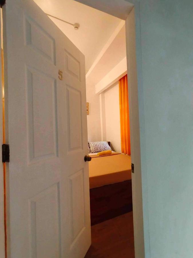 Frachette'S Bed & Breakfast プエルト・プリンセサ エクステリア 写真